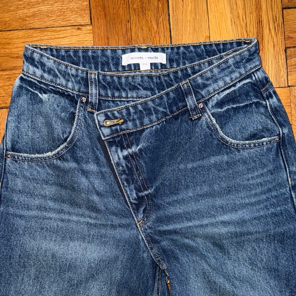 Stylish Dark Blue Women's Wide Leg Jeans - Picture 2 of 6